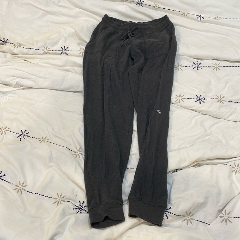 Alo yoga soho pants